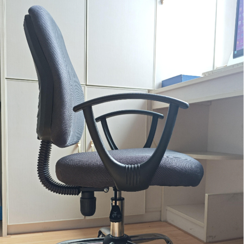 Ergonomiczne krzesło do domowe – Home Office Hours recenzja i cena