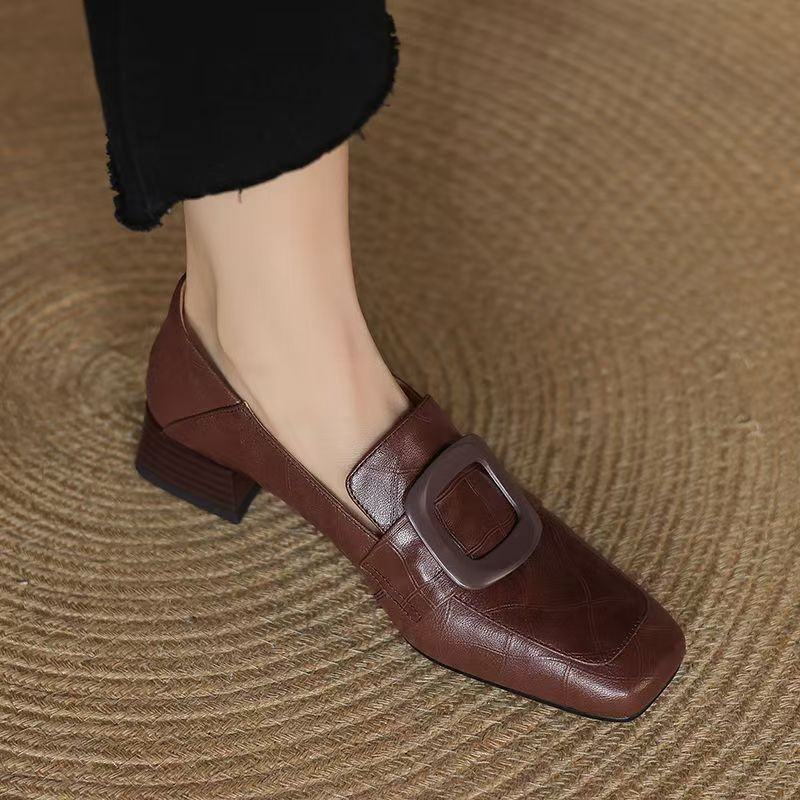 Modne damskie buty z kwadratow – Home Office Makeover recenzja i cena